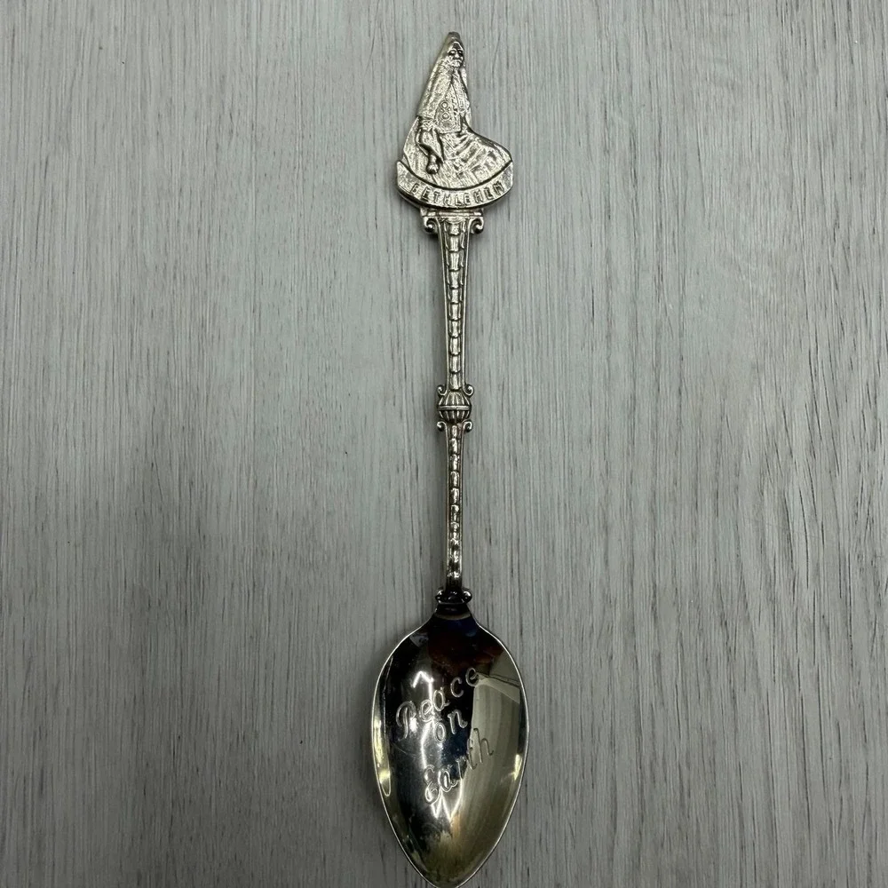 Bethlehem Souvenir Spoon Figural Finial Peace on Earth Bowl Vintage